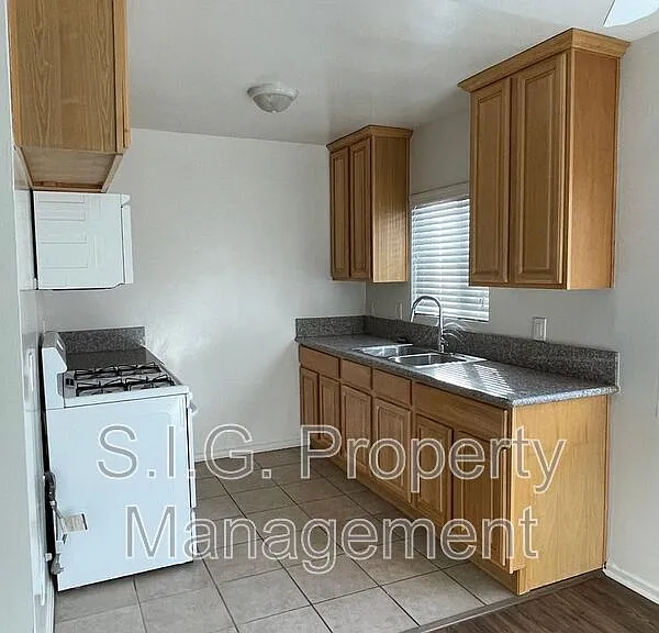 501 S 7th St #F — Photo 2