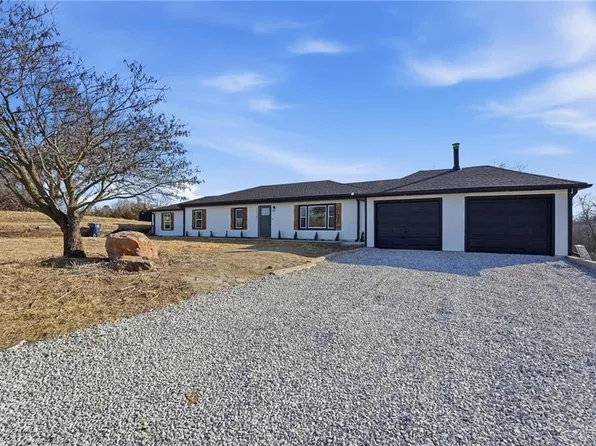 13207 NW 83rd St, Kansas City, MO 64152