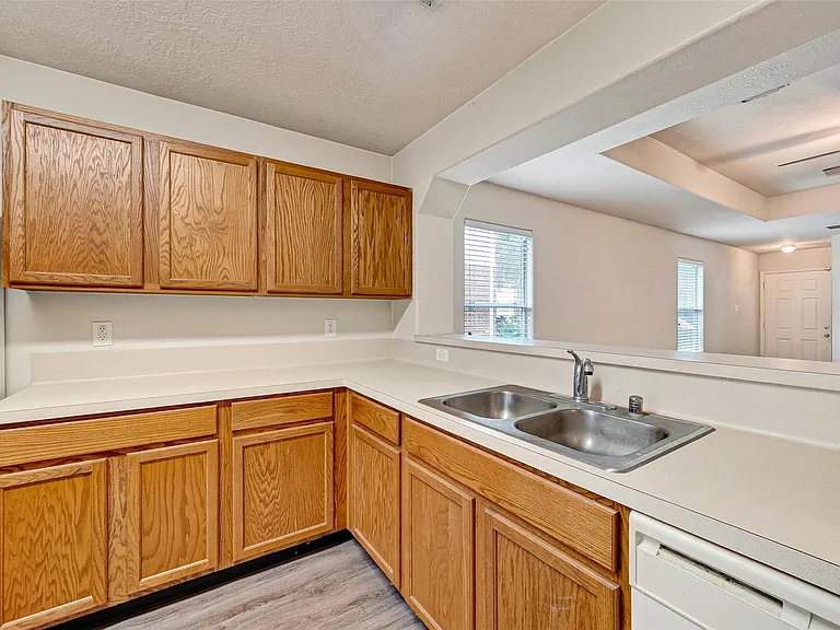 19119 Yaupon Ranch Dr — Photo 22