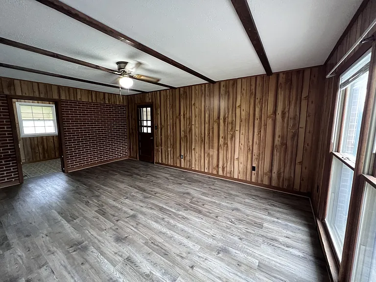 2398 Turkey Creek Rd — Photo 10