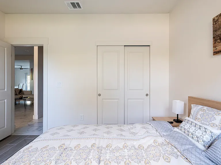 21513 Santa Carlo Ave — Photo 32