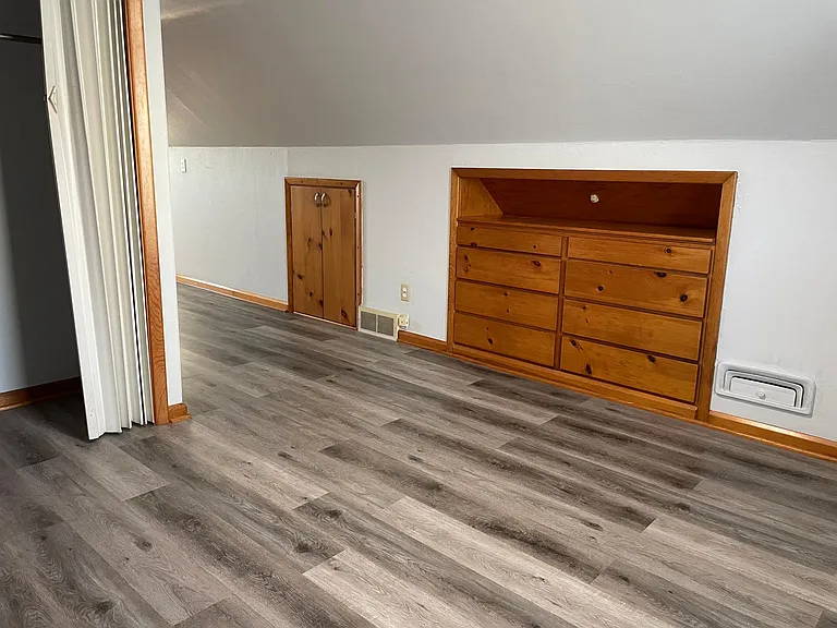 921 Eleanor Ave — Photo 11
