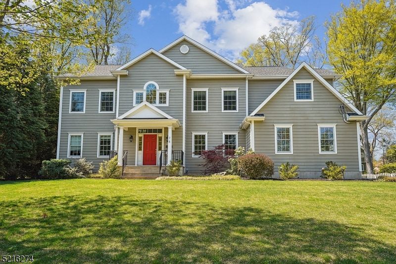 1st image of 78 Edgewood Dr