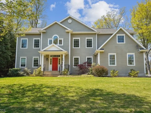 78 Edgewood Dr, Florham Park Boro, NJ 07932