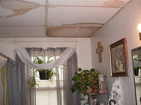 5th image of 222 Brunswick Blvd