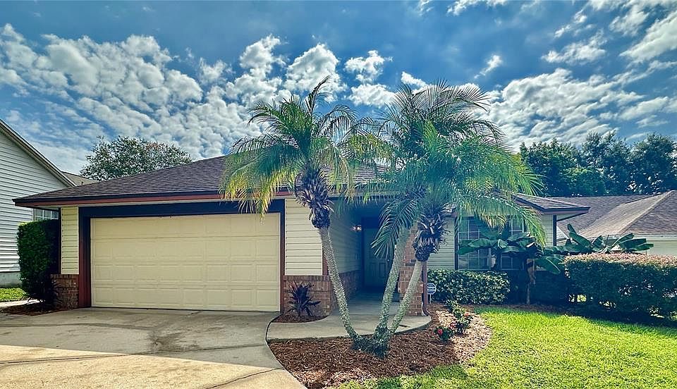 1st image of 6519 Grosvenor Ln