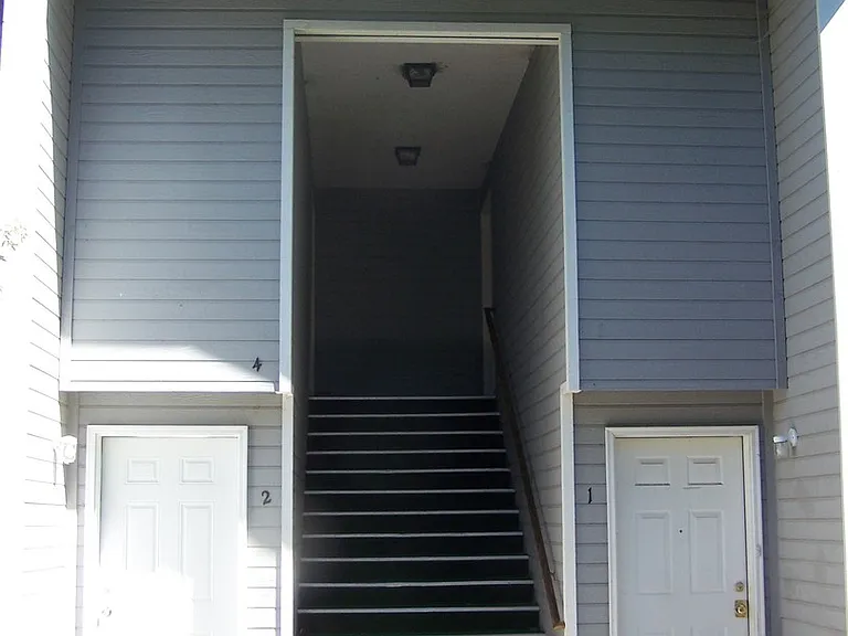 457 NW 17th St #2 — Photo 10