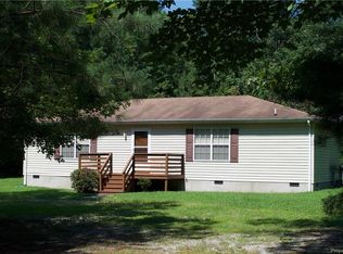 10453 Burkes Pond Rd, North, VA 23128