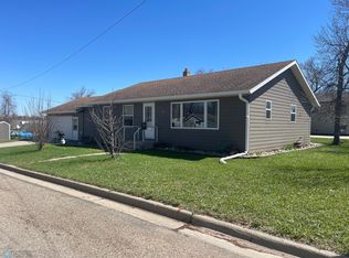 209 11th Ave W, Lisbon, ND 58054