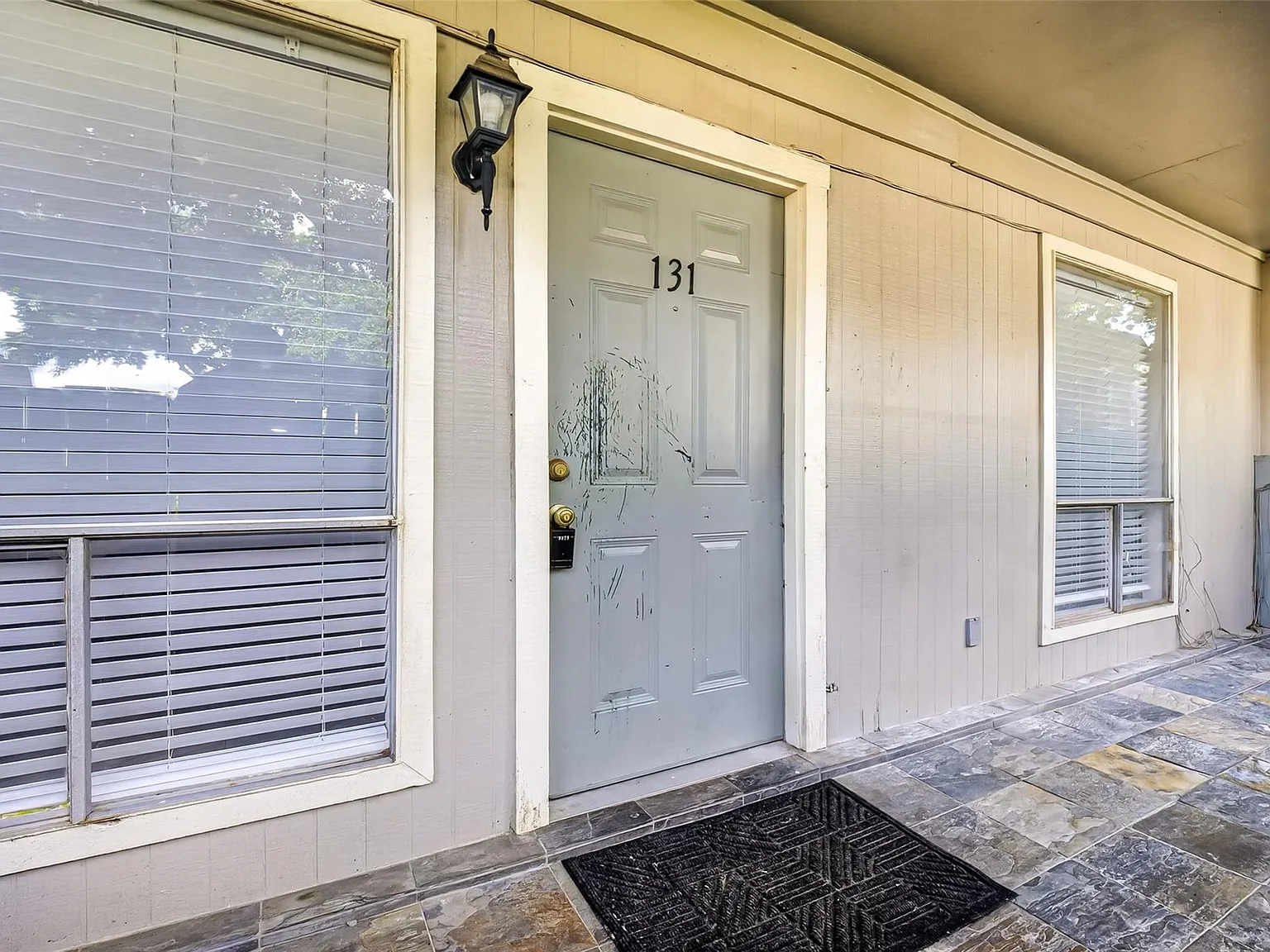 2 bed, 2.0 bath, 887 sqft, $1,600 — Photo 4