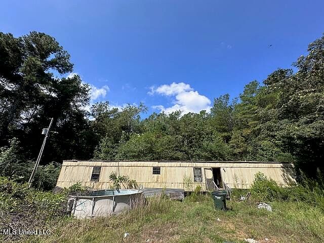 1st image of 260 Deer Ln