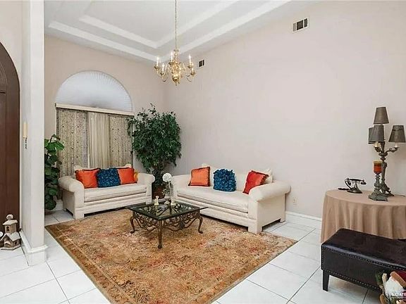 3rd image of 2514 Ponderosa Dr