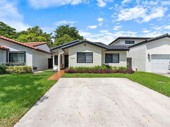 2nd image of 17374 NW 66th Pl
