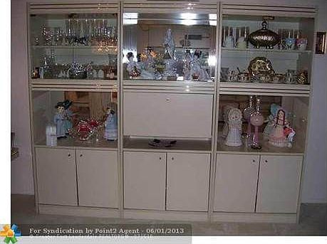 4th image of 4140 NW 44th Ave APT 302