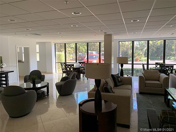 5th image of 4600 SE Ocean Blvd #601