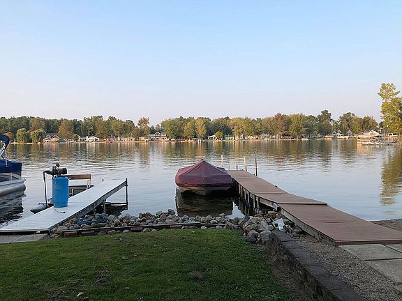 75' of lake frontage