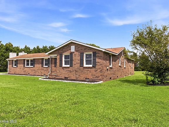 4th image of 828 Virginia Road