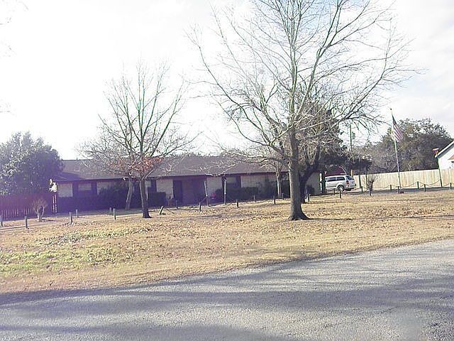 1st image of 115 Crestline Dr