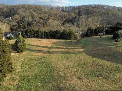 145 Old Farm Rd, Lenoir City, TN, 37771