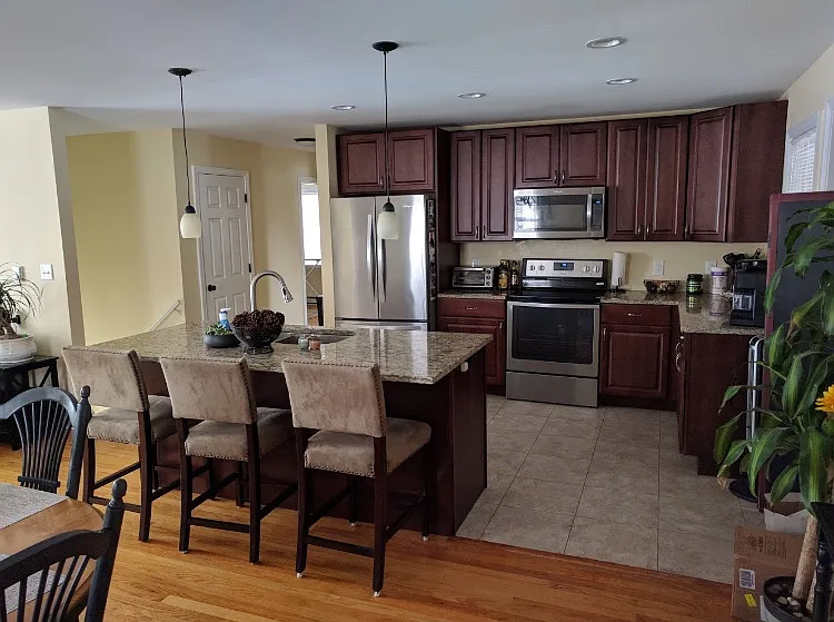 90 Hickory Hill Rd — Photo 1
