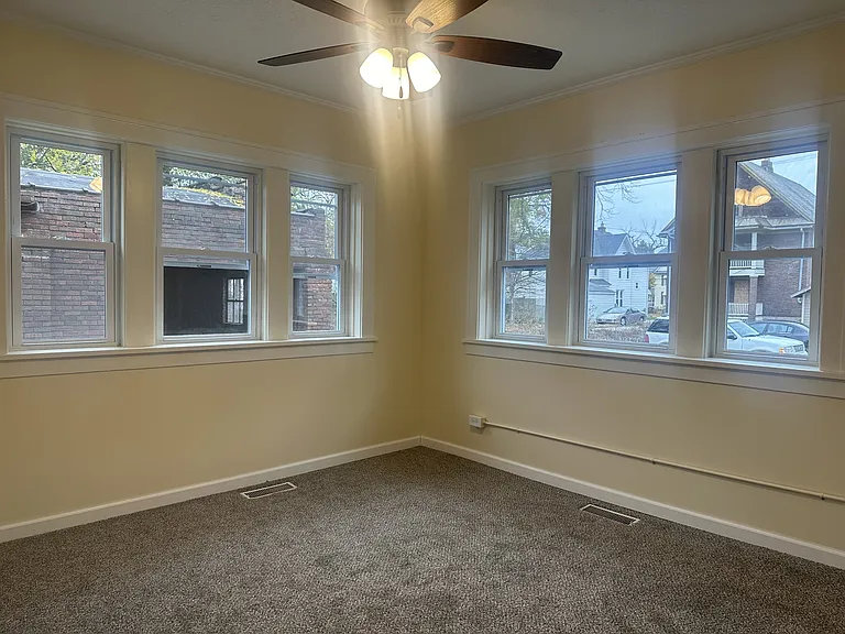 1319 Charles St #3 — Photo 6