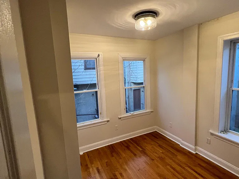 1346 S Markoe St — Photo 14