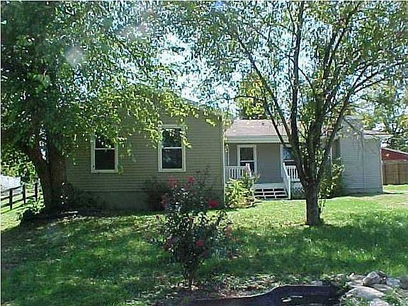 2nd image of 956 Trout Ln