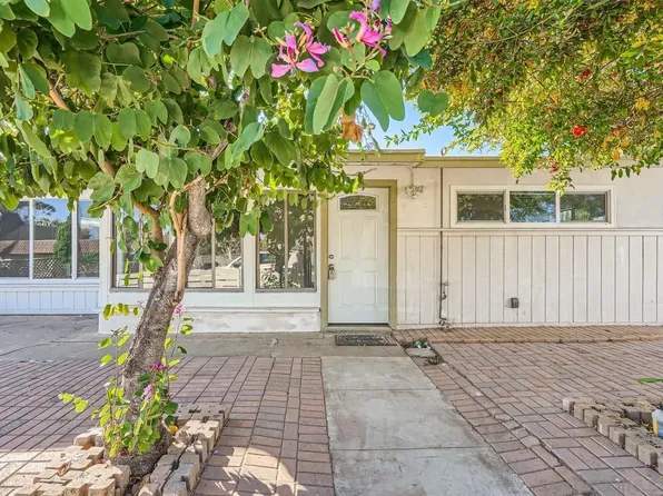 928 42nd St, San Diego, CA 92102