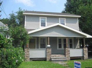 913 25th St, Watervliet, NY 12189