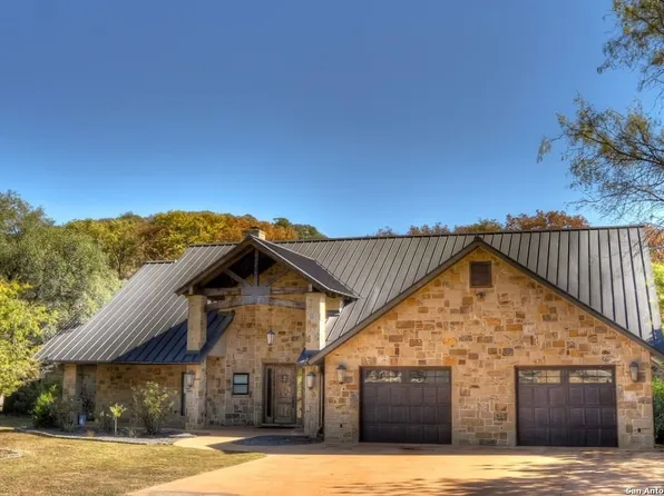 6454 N Us Highway 83, Leakey, TX 78873