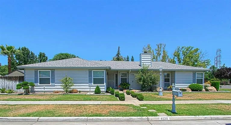 4520 W Malibu Ave photo 1