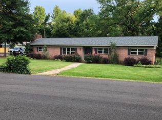 911 Howard Rd, Starkville, MS 39759