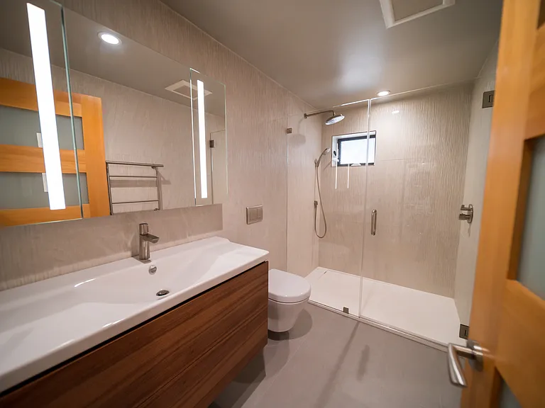 719 Spring St #A — Photo 12