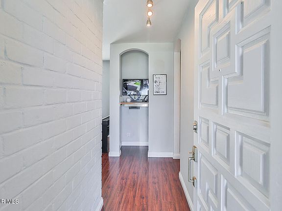 4th image of 8148 Bianca Ave