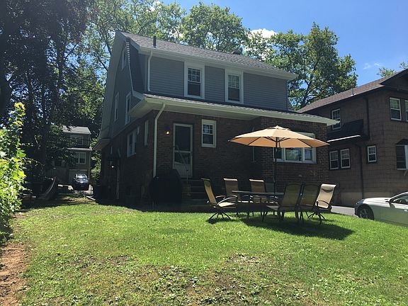 3rd image of 266 Leonia Ave