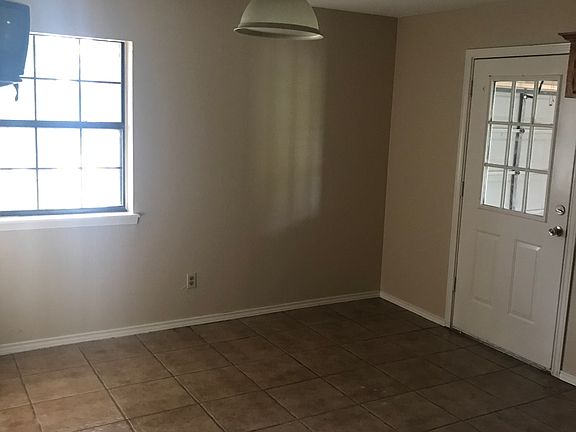 4th image of 1113 El Recreo Cir