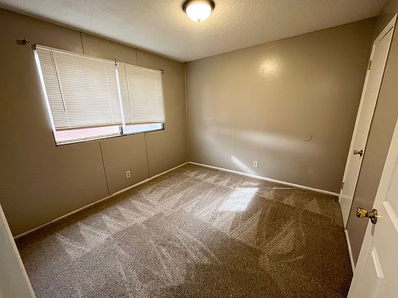 5th image of 2200 S Jefferson St #1
