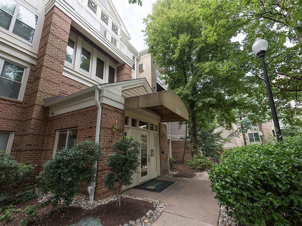 1st image of 2204 Westcourt Ln APT 108