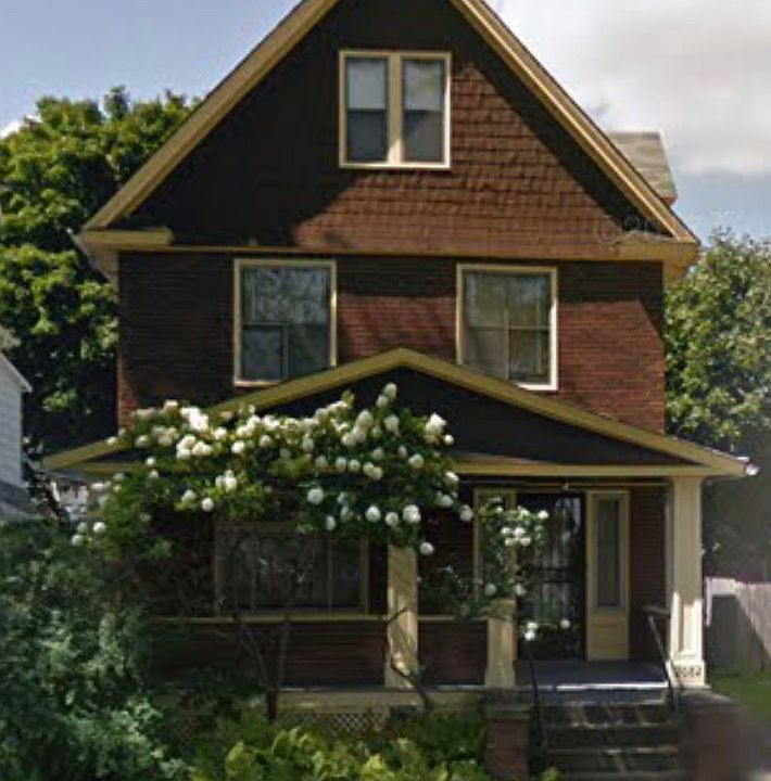 1st image of 2082 W 89th St