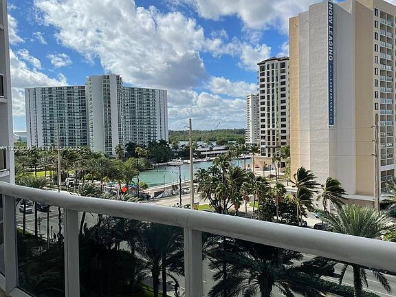 4th image of 16001 Collins Ave APT 405