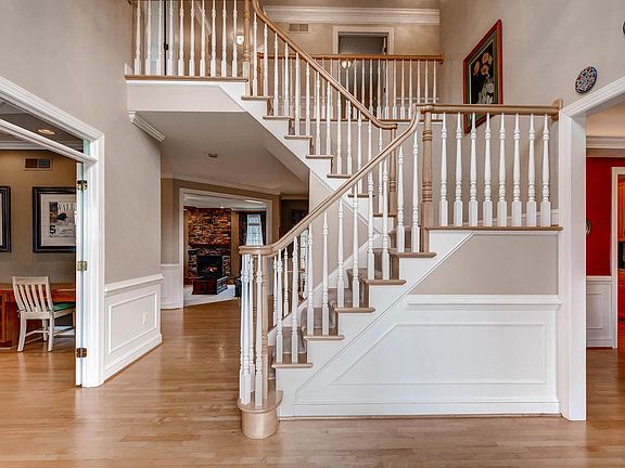 2nd image of 14109 Woodens Ln