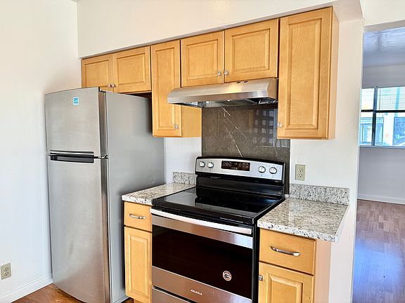 3rd image of 2802 38th Ave #2802