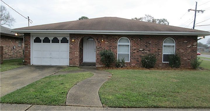 1st image of 901 Cleary Ave