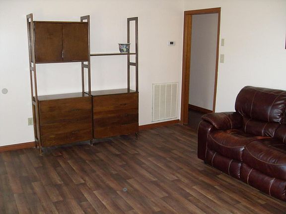3rd image of 1005 Andes St