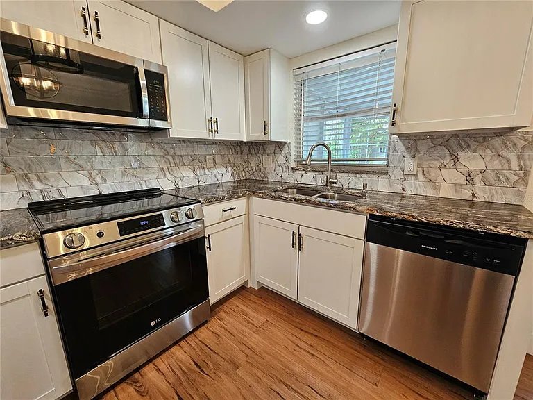 659 N Jefferson Ave #659 — Photo 4