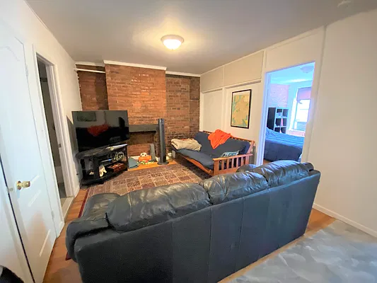 Rented by Douglas Elliman | media 23