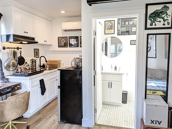 5th image of 6142 Outlook Ave Studio A