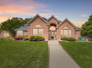 1074 Oak Valley Dr, Keller, TX 76248