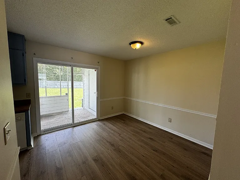 1100 Pineland Ave #9A — Photo 5