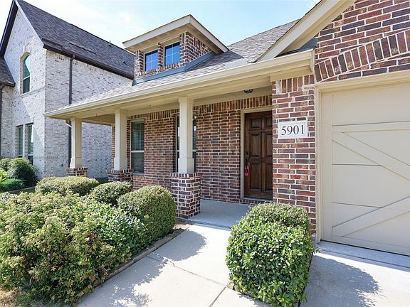 5th image of 5901 Priory Dr